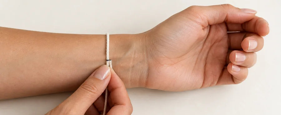 How to measure wrist circumference with string and a ruler